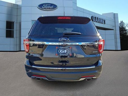 Certified 2018 Ford Explorer XLT w/ Equipment Group 202A image 5