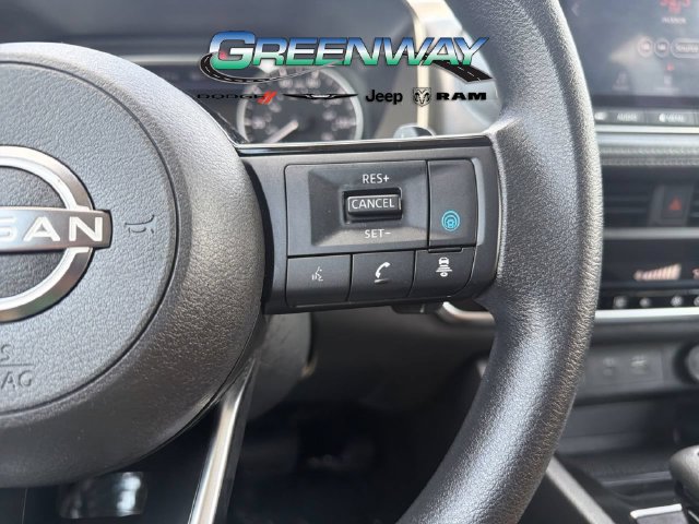 Used 2023 Nissan Rogue SV FWD image 26