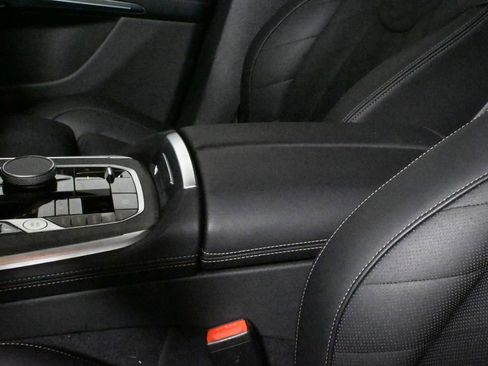 Used 2025 BMW X5 xDrive50e w/ Parking Assistance Package image 24