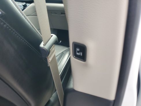 Used 2021 Chrysler Pacifica Limited w/ Uconnect Theater Family Group AWD/4WD image 32