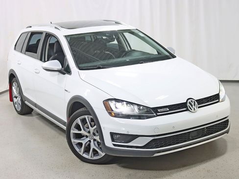 Used 2017 Volkswagen Golf Alltrack SEL AWD/4WD image 6