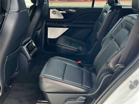 Used 2025 Lincoln Aviator Black Label w/ Black Label Special Edition image 12