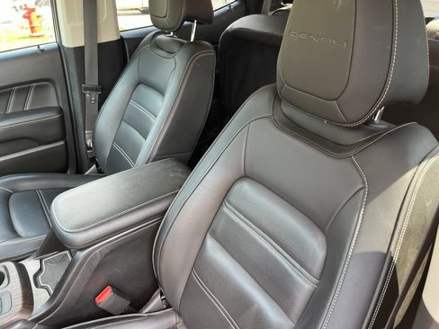Used 2022 GMC Canyon Denali AWD/4WD image 6
