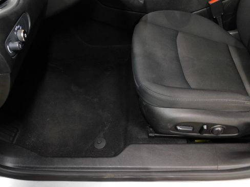 Used 2023 Chevrolet Malibu LT FWD image 27