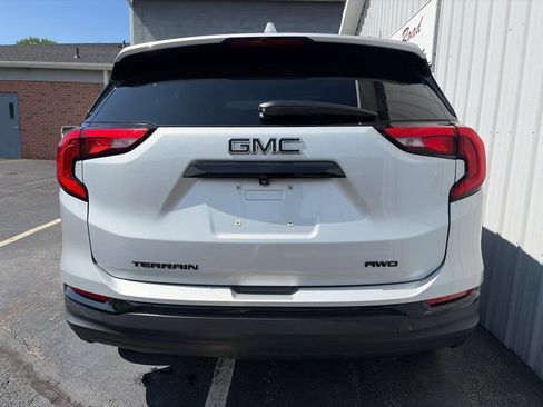 Used 2021 GMC Terrain SLT w/ Infotainment Package II AWD/4WD image 9