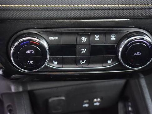 Used 2025 Chevrolet TrailBlazer ACTIV w/ Convenience Package FWD image 34