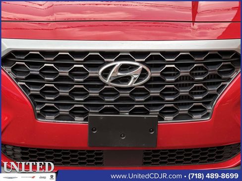 Used 2020 Hyundai Santa Fe SEL image 9