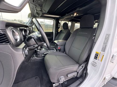 Used 2021 Jeep Wrangler Unlimited Sahara w/ Safety Group image 21
