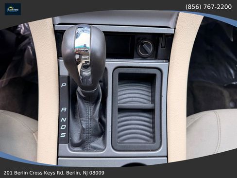 Used 2016 Ford Taurus SE FWD image 23