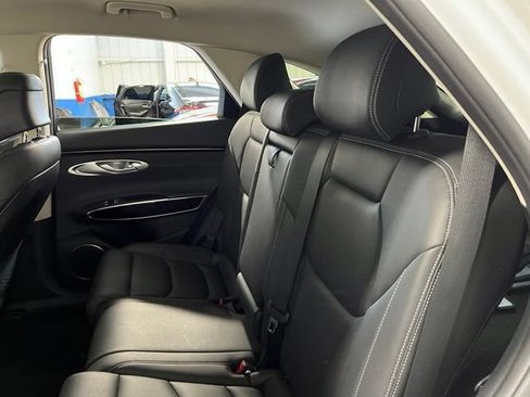 Used 2025 Genesis GV70 2.5T AWD/4WD image 18