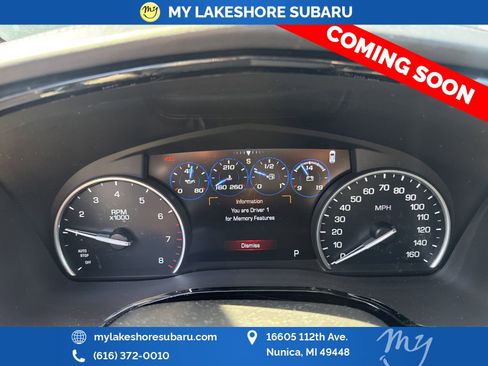 Used 2017 Cadillac XT5 Platinum w/ Driver Assist Package AWD/4WD image 11