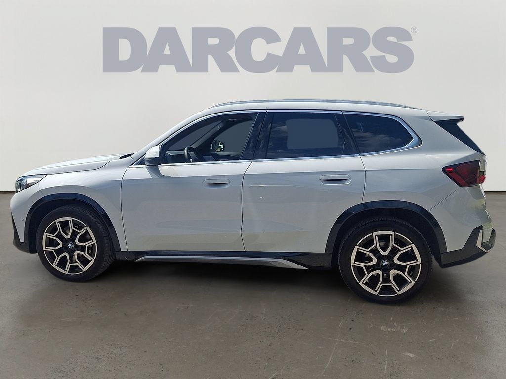 Used 2025 BMW X1 xDrive28i w/ Convenience Package AWD/4WD image 4