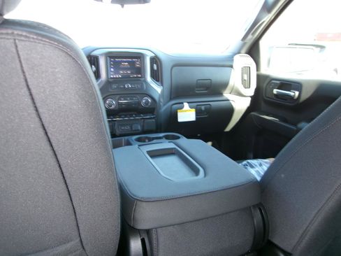 New 2026 Chevrolet Silverado 1500 Custom Trail Boss w/ Dark Appearance Package image 14