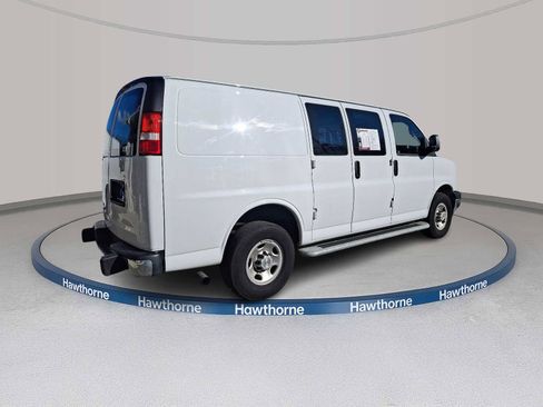 Used 2024 Chevrolet Express 2500 w/ Driver Convenience Package image 6