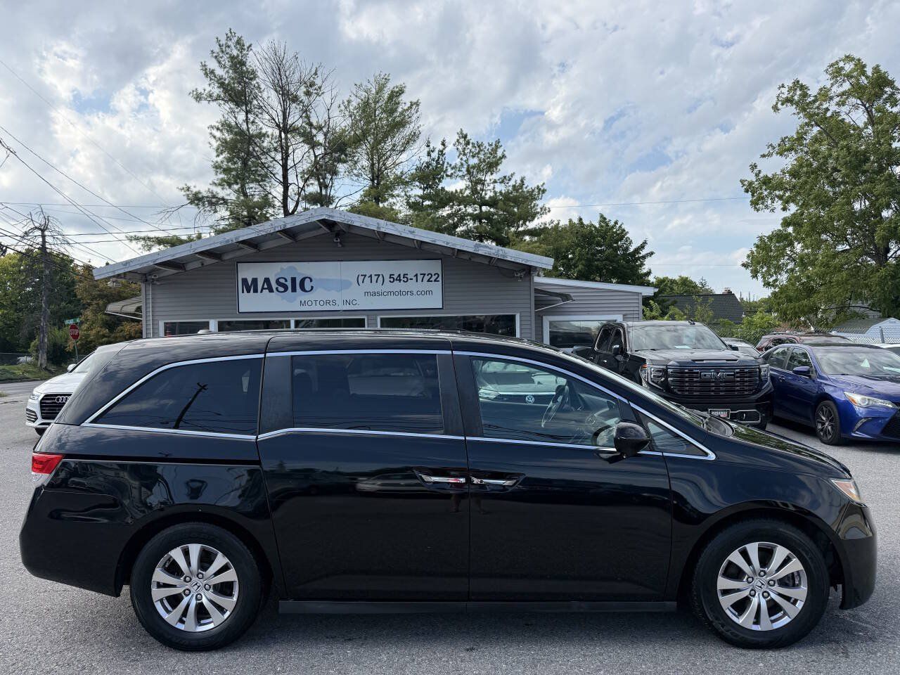 Used 2014 Honda Odyssey EX-L image 2