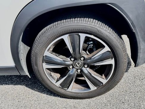 Used 2024 Lexus UX 250h FWD image 7