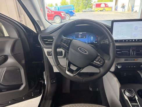 Used 2023 Ford Escape Active w/ Tech Pack #2 AWD/4WD image 28