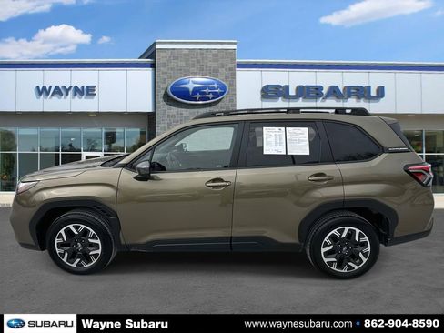 Certified 2025 Subaru Forester Premium image 5
