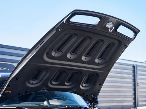 Used 2025 Porsche 911 GT3 w/ Chrono Package image 19