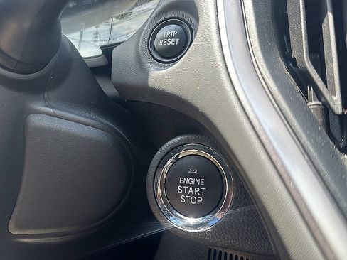 Certified 2024 Subaru Crosstrek 2.0i Premium AWD/4WD image 31