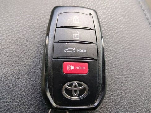 Used 2025 Toyota Camry XSE image 28