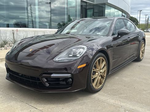Certified 2023 Porsche Panamera 4 Platinum Edition AWD/4WD image 1
