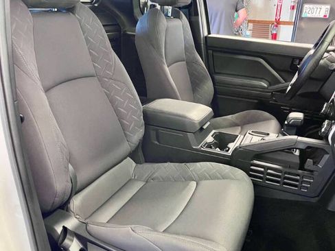 Used 2024 Toyota Tacoma SR image 18