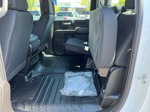 New 2025 GMC Sierra 2500 Pro image 12