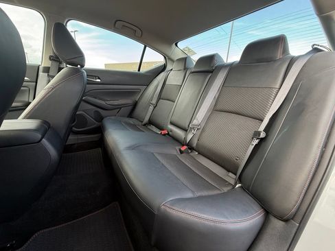 Used 2025 Nissan Altima 2.5 SR FWD image 24