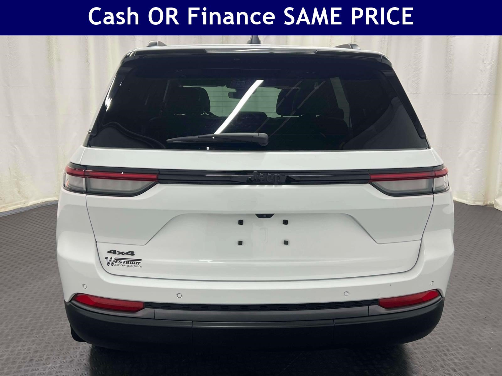 Used 2026 Jeep Grand Cherokee Limited w/ Limited Altitude Package AWD/4WD image 7