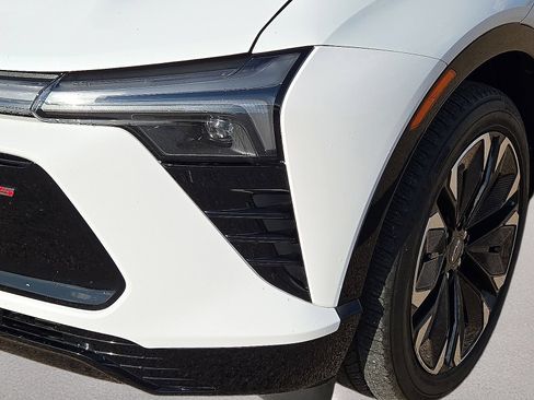 Used 2024 Chevrolet Blazer EV RS AWD/4WD image 9