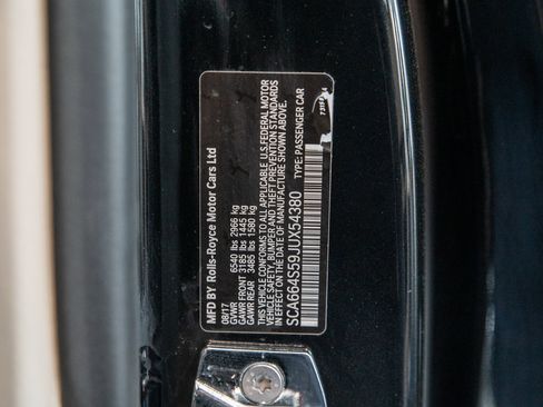 Used 2018 Rolls-Royce Ghost image 19