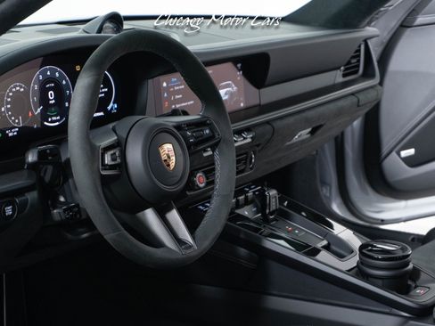 Used 2026 Porsche 911 GTS image 22