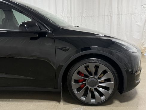 Used 2020 Tesla Model Y Performance image 28