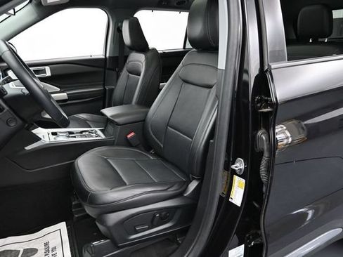 Certified 2023 Ford Explorer Limited w/ Limited Technology Package AWD/4WD image 10