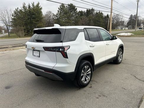 Certified 2026 Chevrolet Equinox LT w/ Convenience Package II image 7