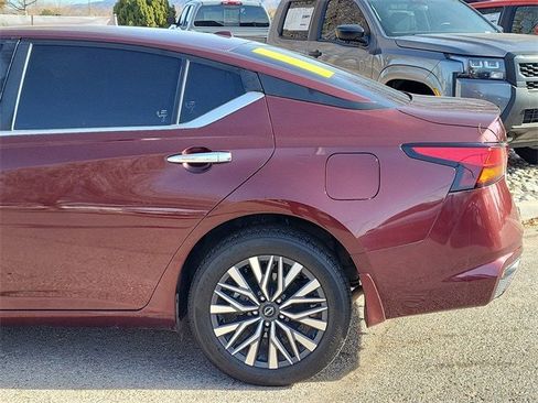 Used 2023 Nissan Altima 2.5 SV image 6