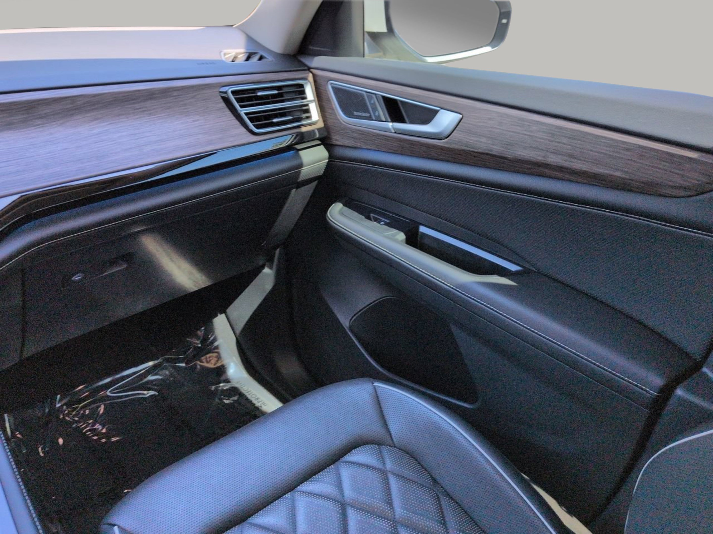 Used 2026 Volkswagen Atlas SEL Premium R-Line AWD/4WD image 22