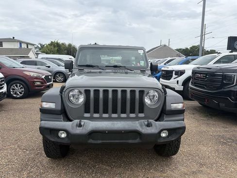 Used 2020 Jeep Wrangler Unlimited Sport AWD/4WD image 2