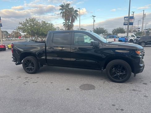 Certified 2022 Chevrolet Silverado 1500 Custom image 4