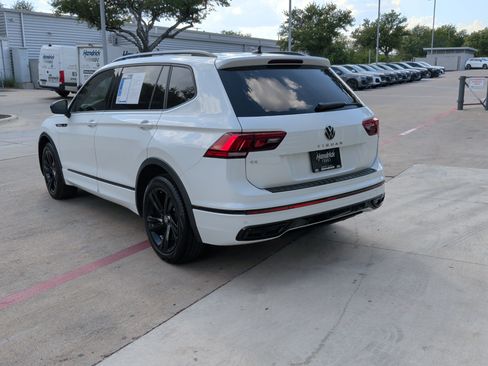 Used 2023 Volkswagen Tiguan SE R-Line FWD image 37