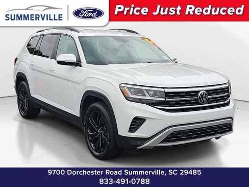 Used 2022 Volkswagen Atlas SE w/ Black Wheel Package FWD image 1
