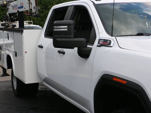 Used 2023 GMC Sierra 3500 Pro w/ Convenience Package AWD/4WD image 64