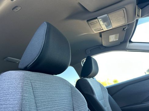 Used 2023 Nissan Rogue SV FWD image 17