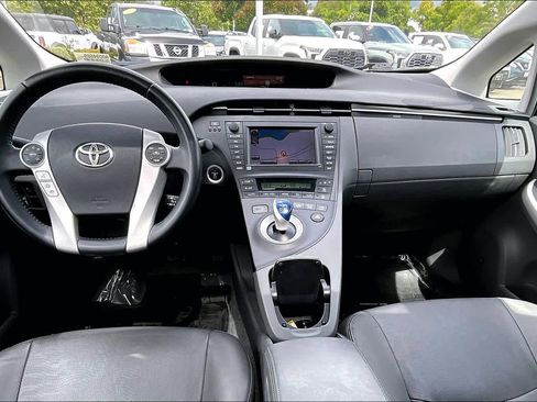Used 2010 Toyota Prius Five image 15