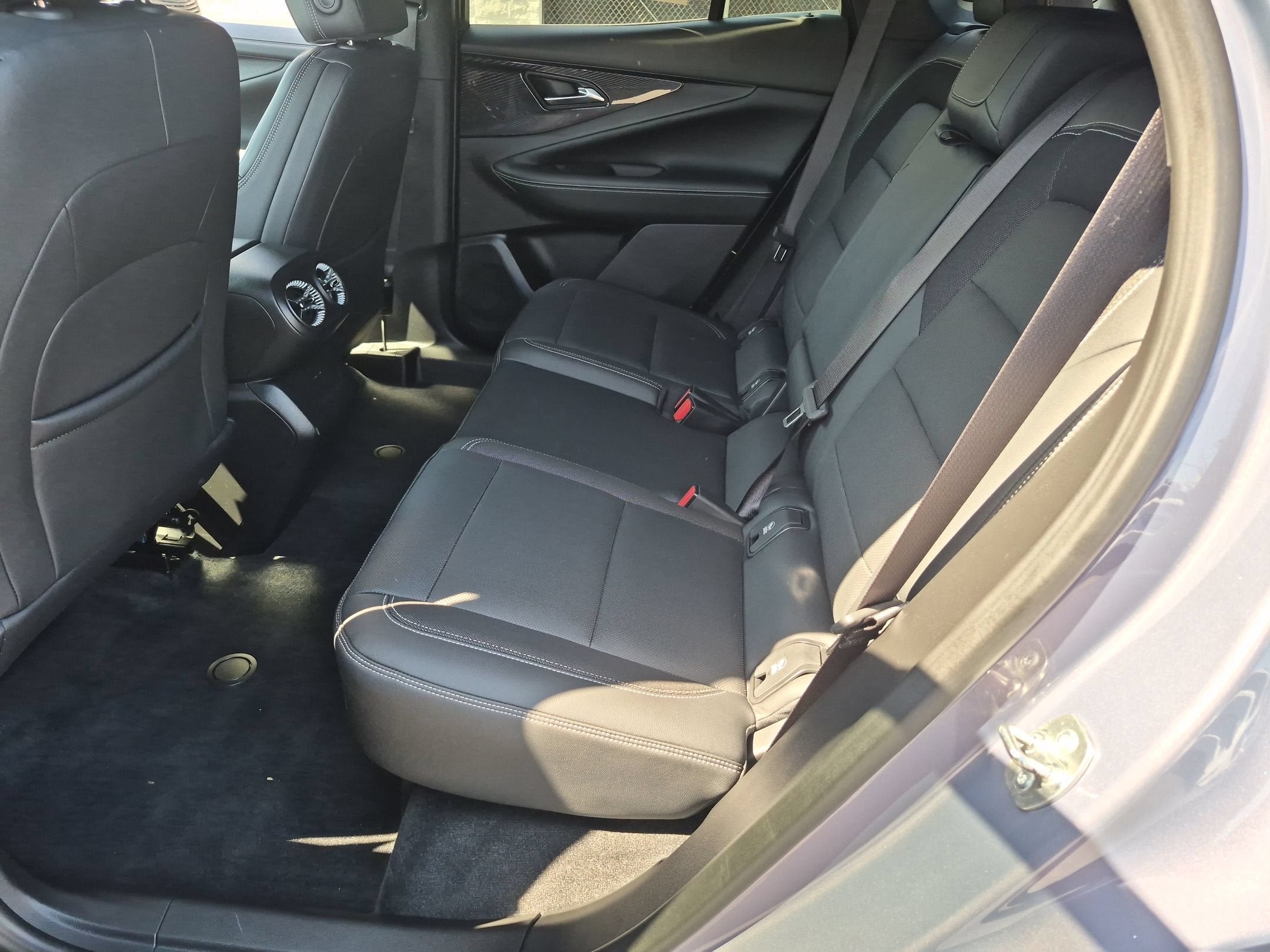 Used 2024 Chevrolet Blazer EV LT AWD/4WD image 15