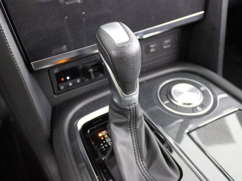 Used 2023 Nissan Armada SL w/ Midnight Edition Package image 25