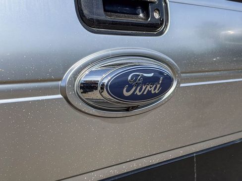 Used 2010 Ford F150 Lariat image 10