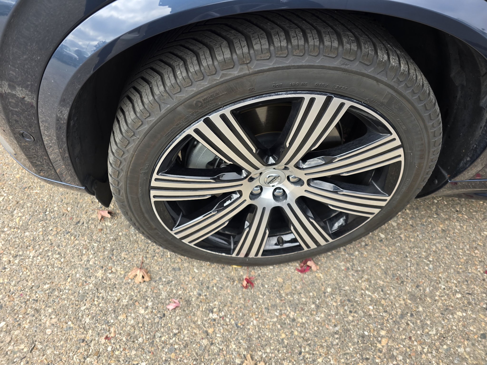 Used 2024 Volvo XC90 T8 Ultimate AWD/4WD image 10