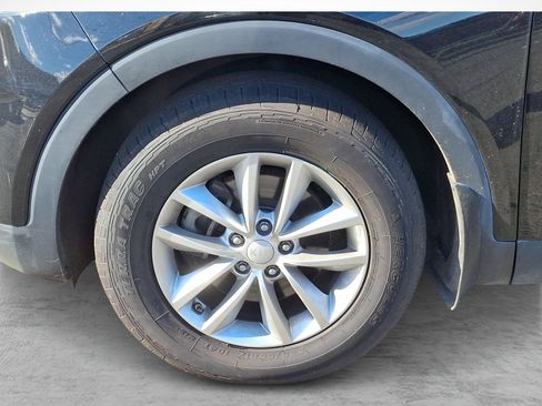 Used 2016 Kia Sorento LX image 6